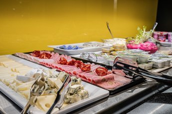 EA Congress hotel Aldis - Ресторан для завтраков, буфет