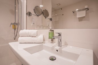 EA Congress hotel Aldis - junior suite - ванная комната