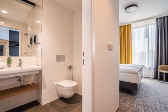 EA Congress hotel Aldis - одноместный номер - ванная комната