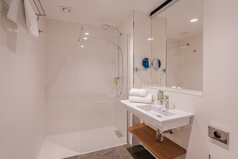 EA Congress hotel Aldis - junior suite - ванная комната