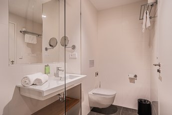 EA Congress hotel Aldis - одноместный номер - ванная комната