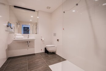 EA Congress hotel Aldis - junior suite - koupelna